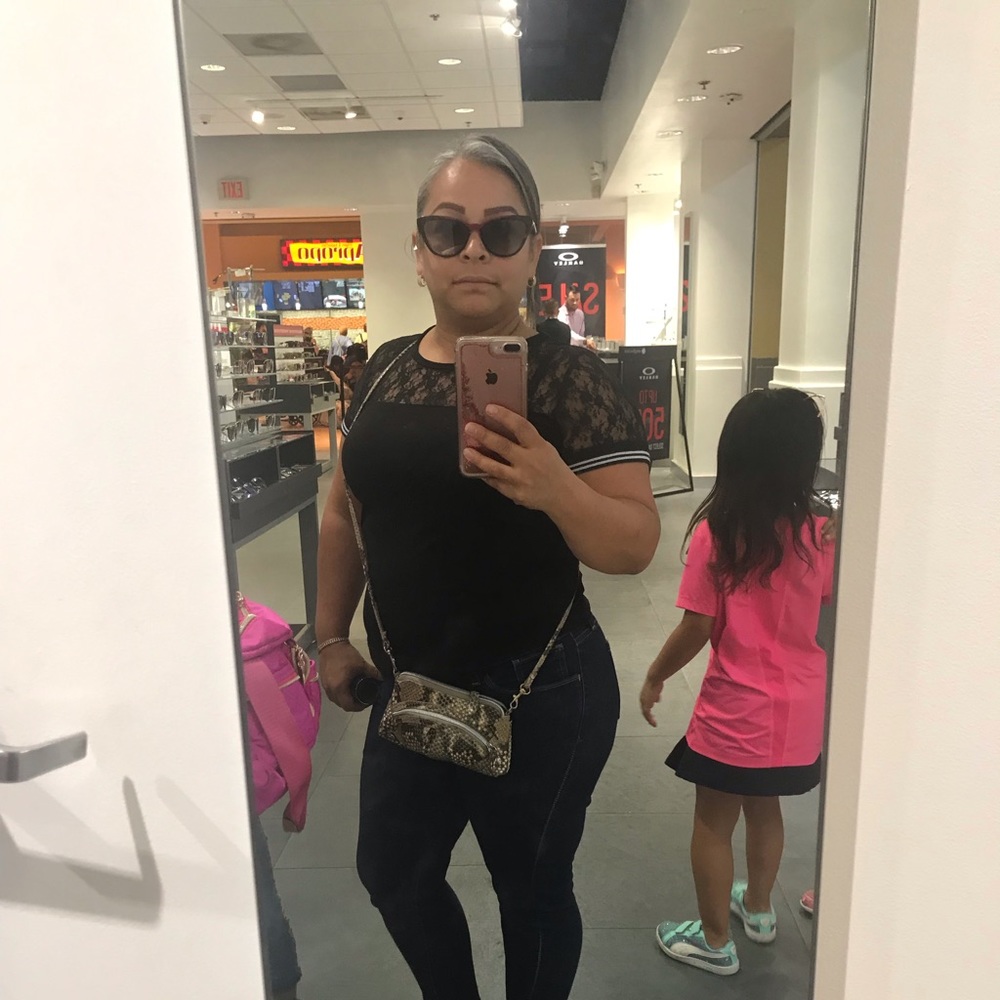 Meet your Posher, Karina